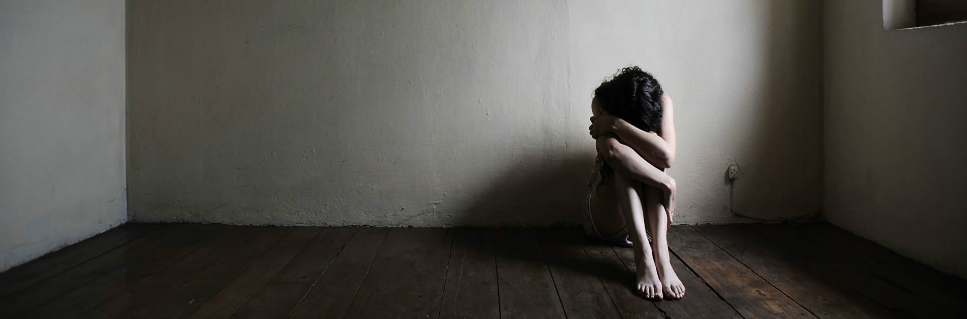 46904981-sad-girl-wallpaper